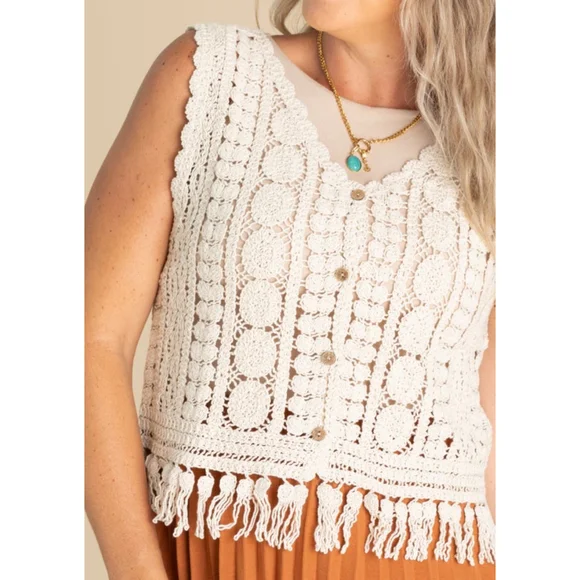 Women's Adora Crochet Fringe Vest in Beige, OS - Picture 6 of 7